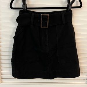 Banana Republic black skirt with belt